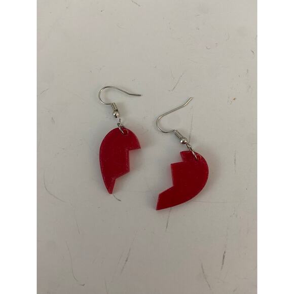 Red heart puzzle earrings - Picture 3 of 3
